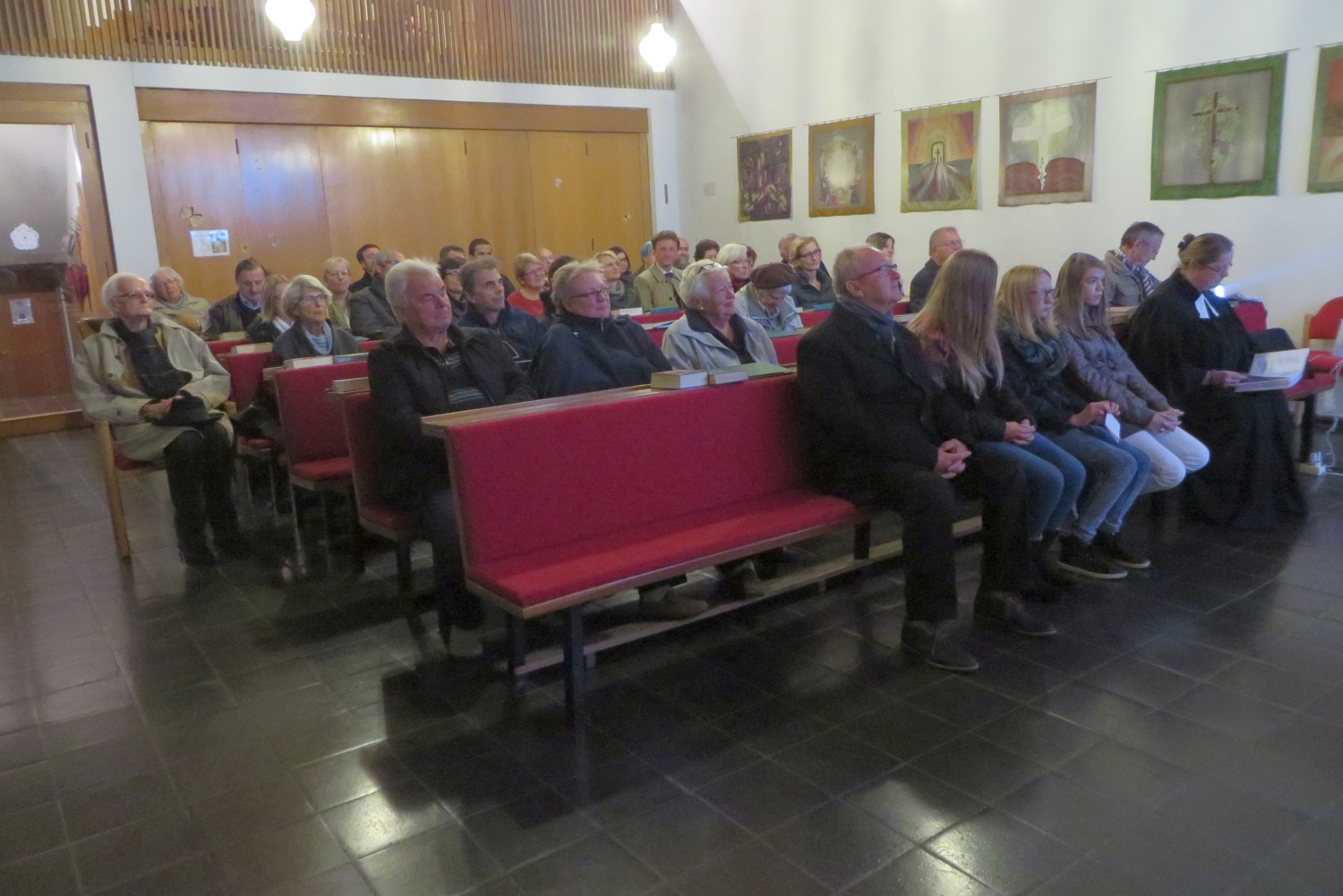 16-10-31-ChurchNight-18