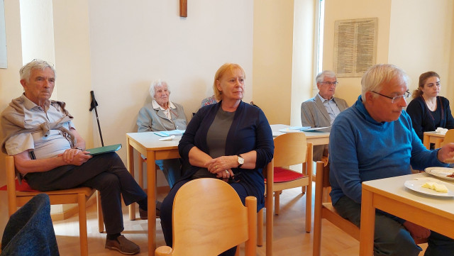 25-09-07 Kirchenfrühstück mit neuem Administrator-07