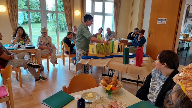 25-09-07 Kirchenfrühstück mit neuem Administrator-09