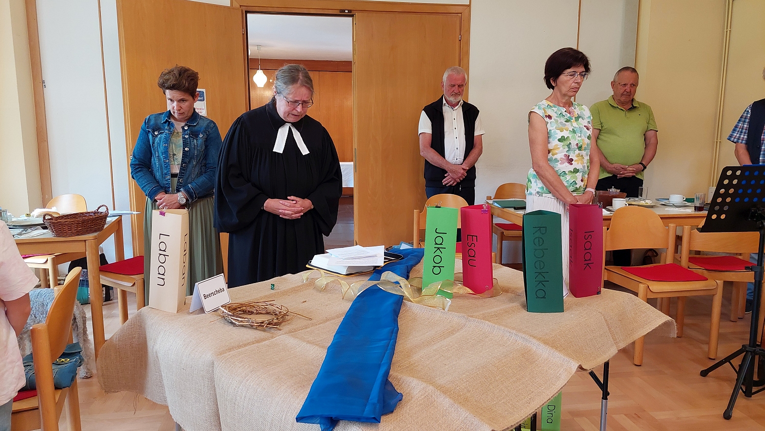 25-09-07 Kirchenfrühstück mit neuem Administrator-27