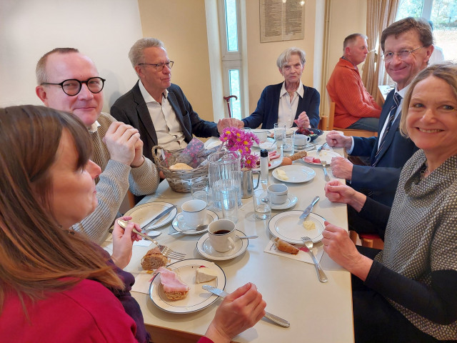 25-11-16 Kirchenfrühstück mit SI-04