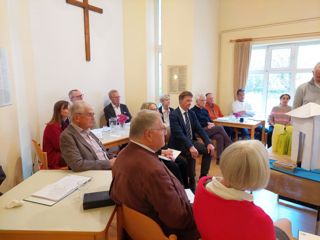 25-11-16 Kirchenfrühstück mit SI-15