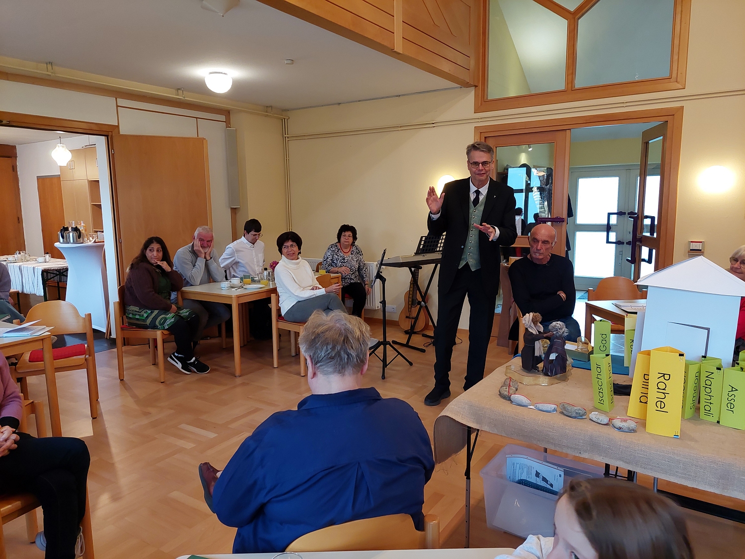 25-11-16 Kirchenfrühstück mit SI-32