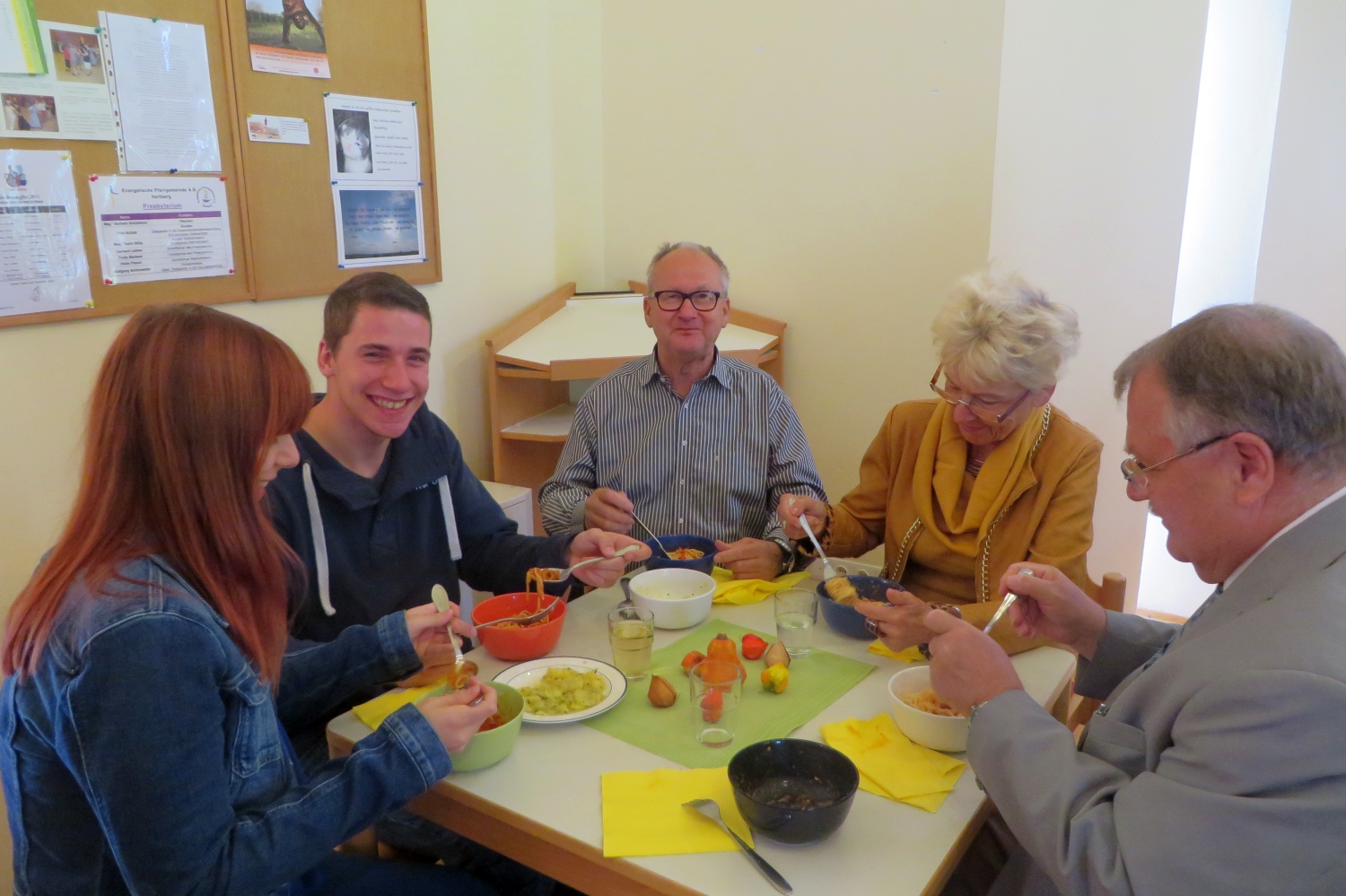 13-09-22-FamiliengottesdienstSpaghettiessen-31